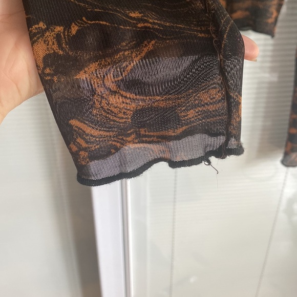 Urban Outfitters sheer shirt - Picture 4 of 5